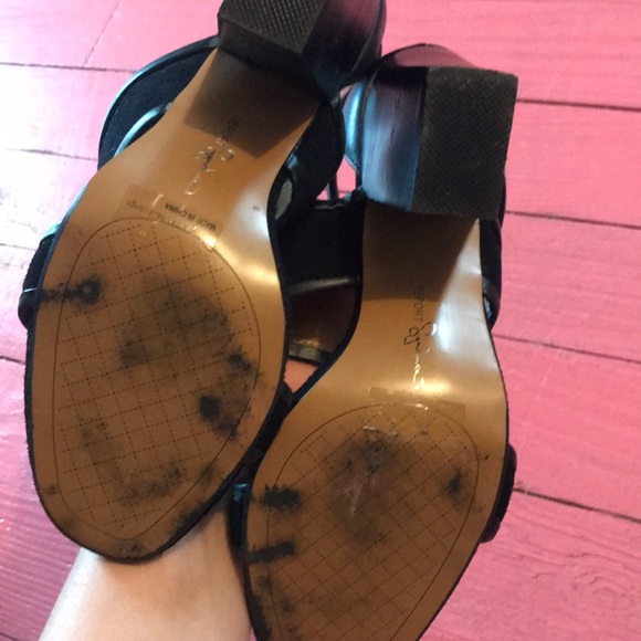 Report signature heels - Picture 3 of 5